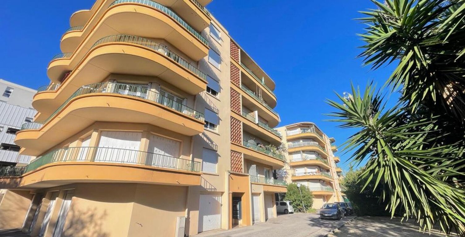Appartement T4 avec terrasse et garage — photo 1