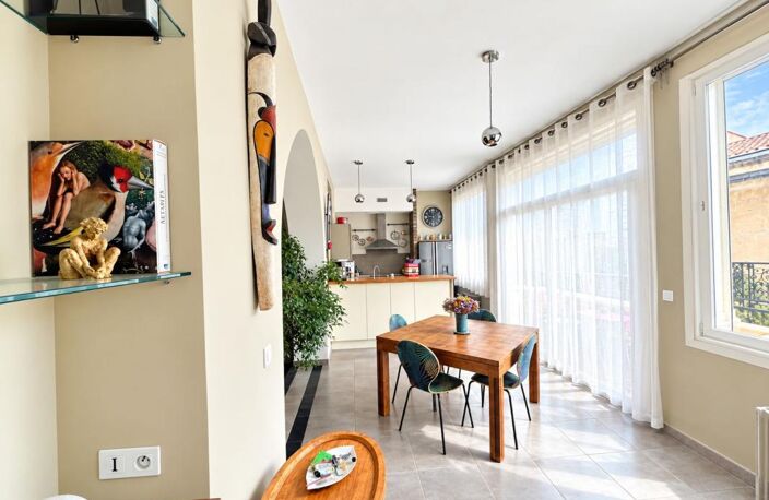 Duplex familial de près de 200m2 avec grand garage — photo 3