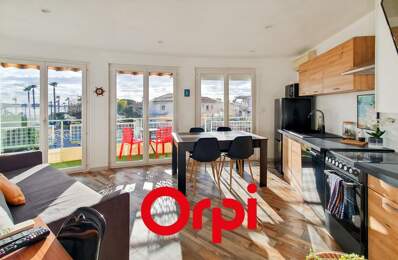 Magnifique T2 meublé d'environ 30 m² avec vue Mer à deux pas de Sanary — photo du bien