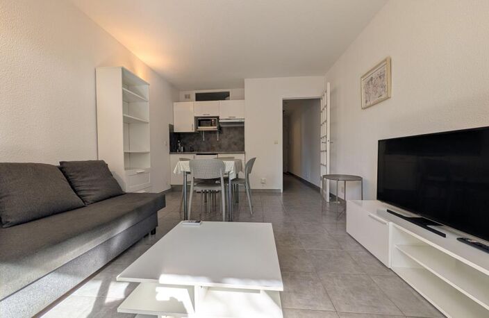 À LOUER À SIX-FOURS-LES-PLAGES : T2 MEUBLÉ CLIMATISÉ DE 30,10 M² AVEC TERRASSE — photo 4