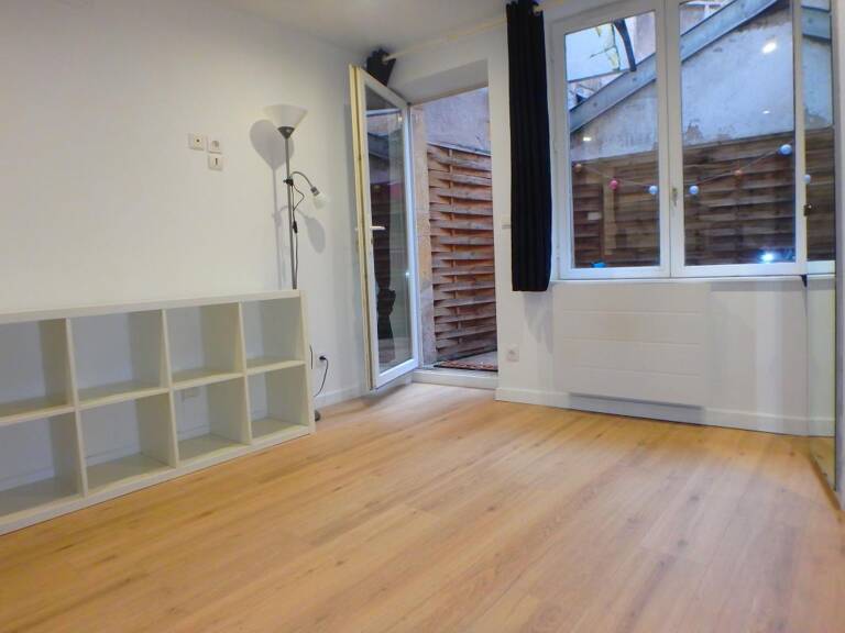 Appartement À Vendre — photo 1