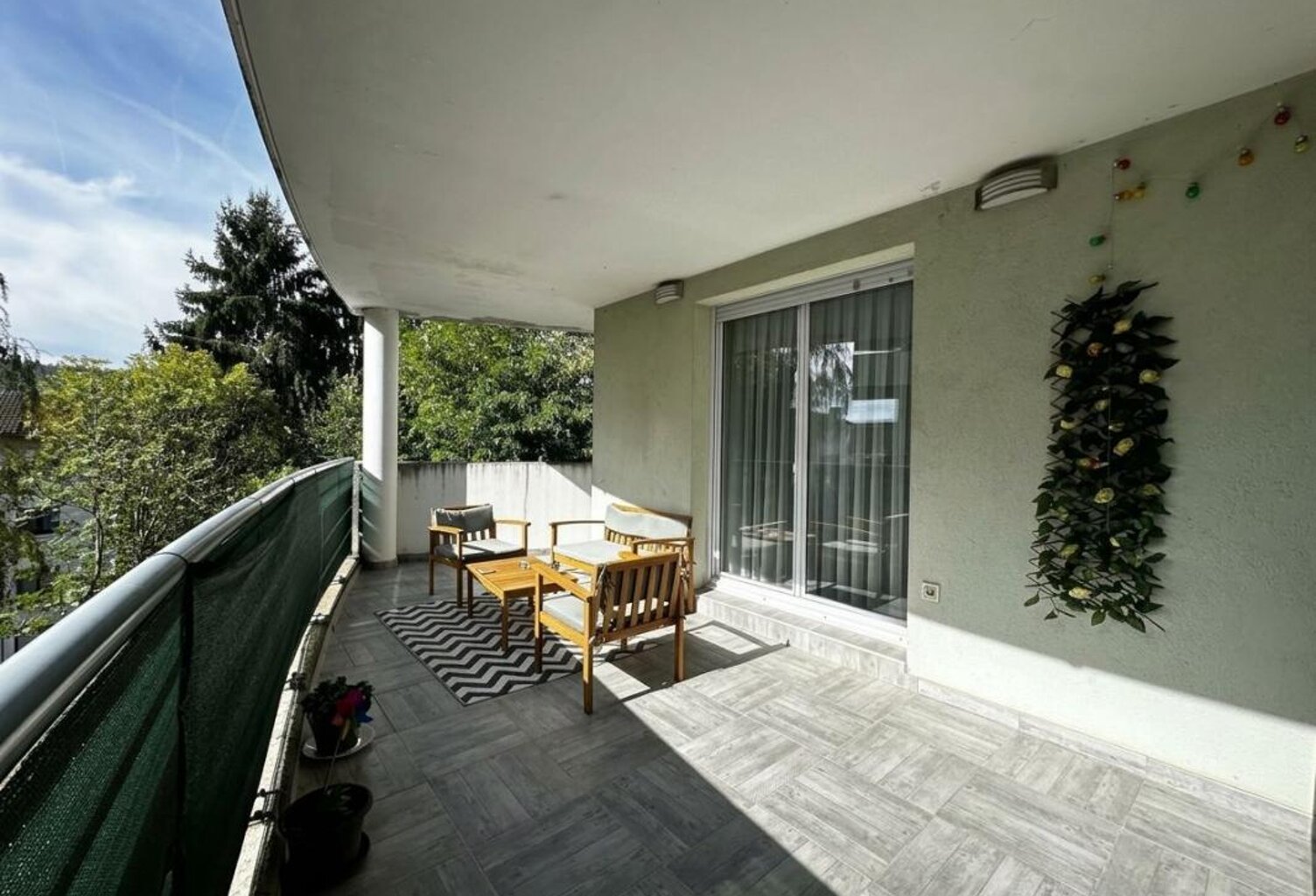 RUMILLY (74150) – A VENDRE - APPARTEMENT 4 PIÈCES AVEC TERRASSE ET DOUBLE STATIONNEMENT — photo 1