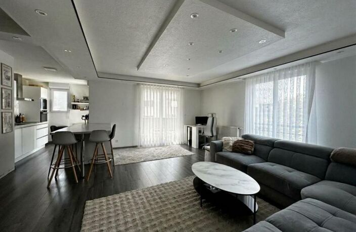 RUMILLY (74150) – A VENDRE - APPARTEMENT 4 PIÈCES AVEC TERRASSE ET DOUBLE STATIONNEMENT — photo 2
