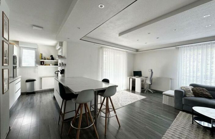 RUMILLY (74150) – A VENDRE - APPARTEMENT 4 PIÈCES AVEC TERRASSE ET DOUBLE STATIONNEMENT — photo 3