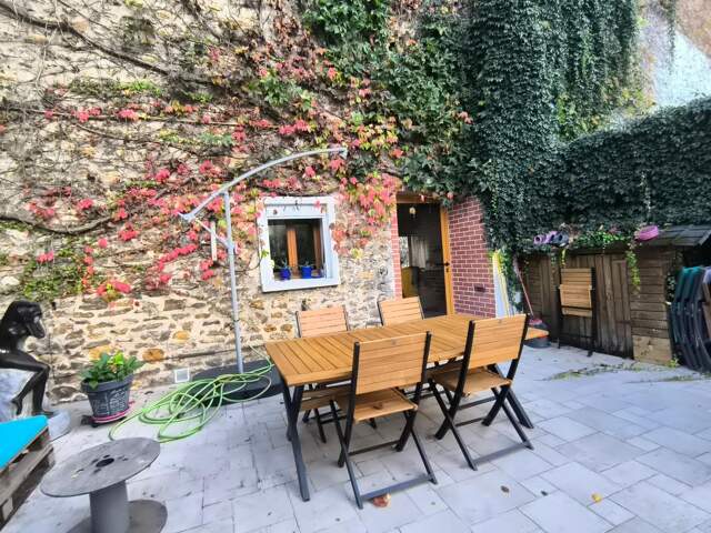 Appartement À Vendre — photo du bien