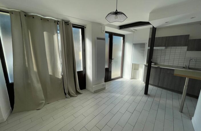 VERNEUIL SUR VIENNE : Appartement 2 pièces 32m² — photo 2