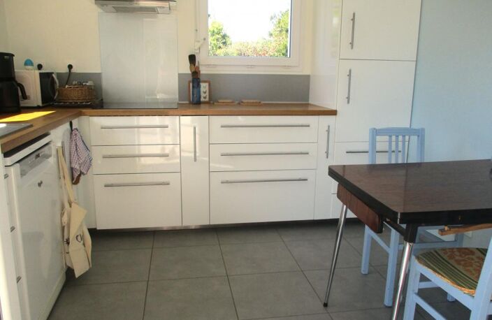 A LOUER EN EXCLUSIVITE, MAISON MEUBLE RECENTE de 110 m2 — photo 2