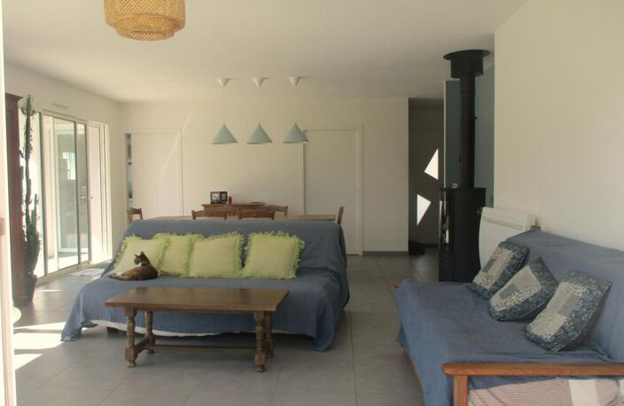 A LOUER EN EXCLUSIVITE, MAISON MEUBLE RECENTE de 110 m2 — photo 5