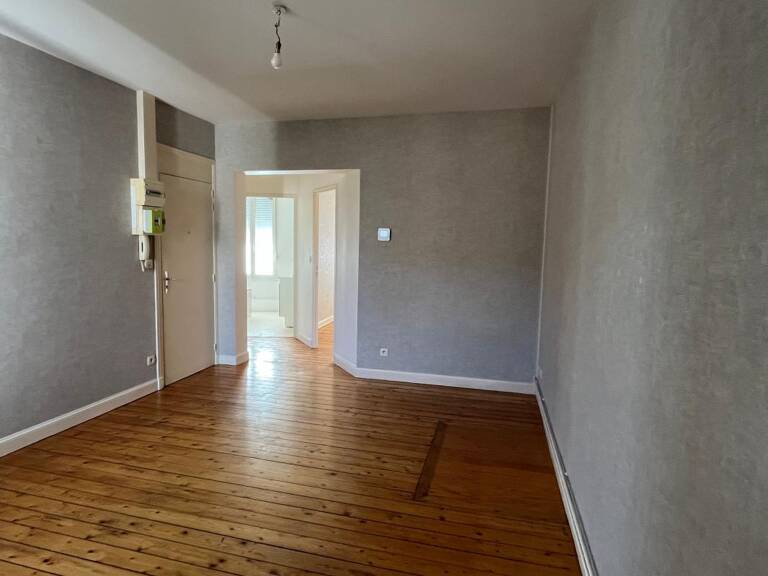 Appartement Reims 2 pièce(s) 43.30 m2 — photo 1