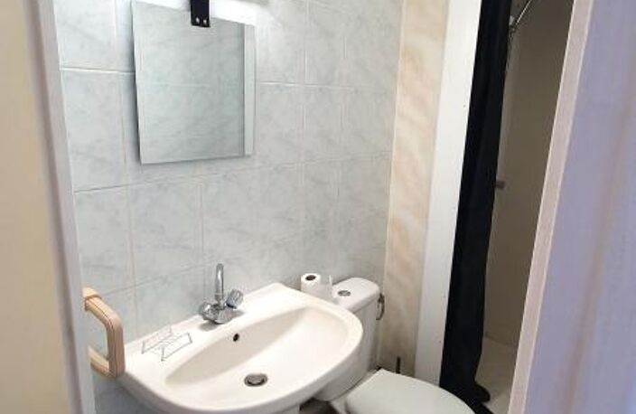 Appartement F1 de 18,59 m² dans résidence au calme proche gare SNCF — photo 4