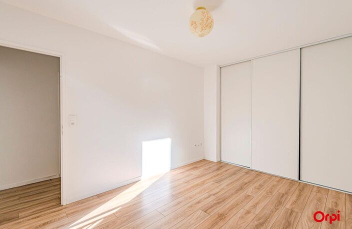 Appartement T2 à vendre - balcon, stationnement — photo 3