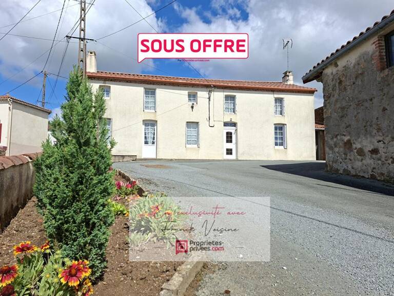 A VENDRE en Exclusivité à Saint Michel Mont Mercure, maison de 117 m2 avec 4 chambres et plusieurs dépendances sur une parcelle de 800 m2 env — photo 1