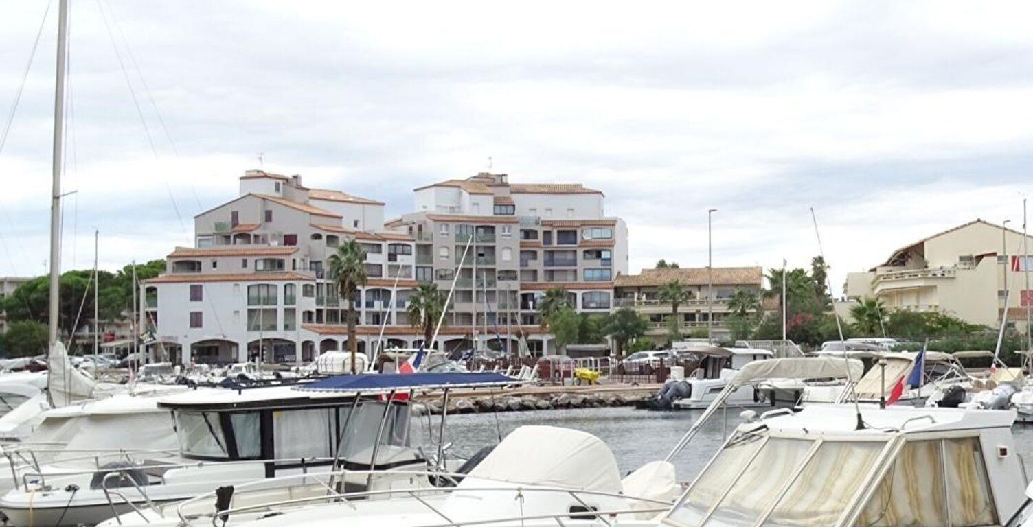 Appartement Canet En Roussillon 2 pièce(s) cabine de 23m²  Terrasse plus  parking — photo 1