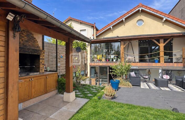 94700 - Maisons-Alfort - COUP DE COEUR - MAISON FAMILIALE AVEC VERANDA ET JARDIN PLEIN SUD — photo 2