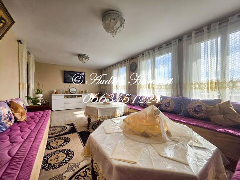 EXCLUSIVITE FORCALQUIER, proche centre-ville, APPARTEMENT T5, 109 M² avec balcon — photo 1