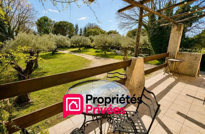 Proche Uzès, Maison individuelle sur grand terrain — photo 2