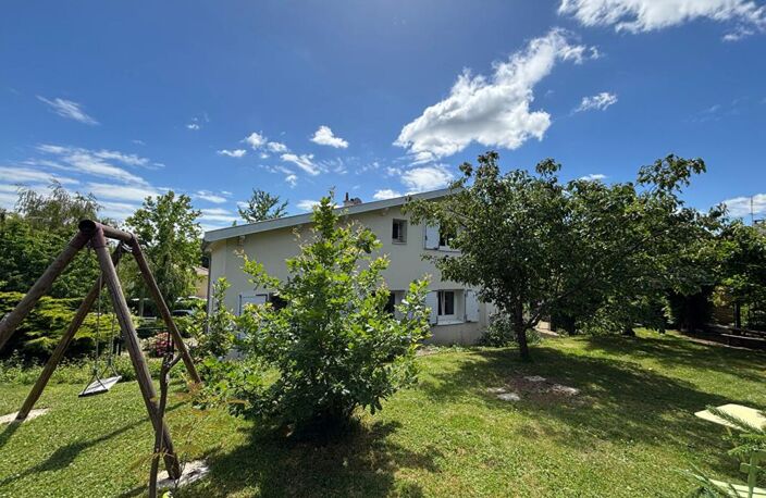 Maison de ville au calme dans la verdure — photo 2