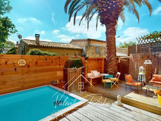 LA FORCE - MAISON DE CHARACTERE - PISCINE - TERRASSE — photo du bien