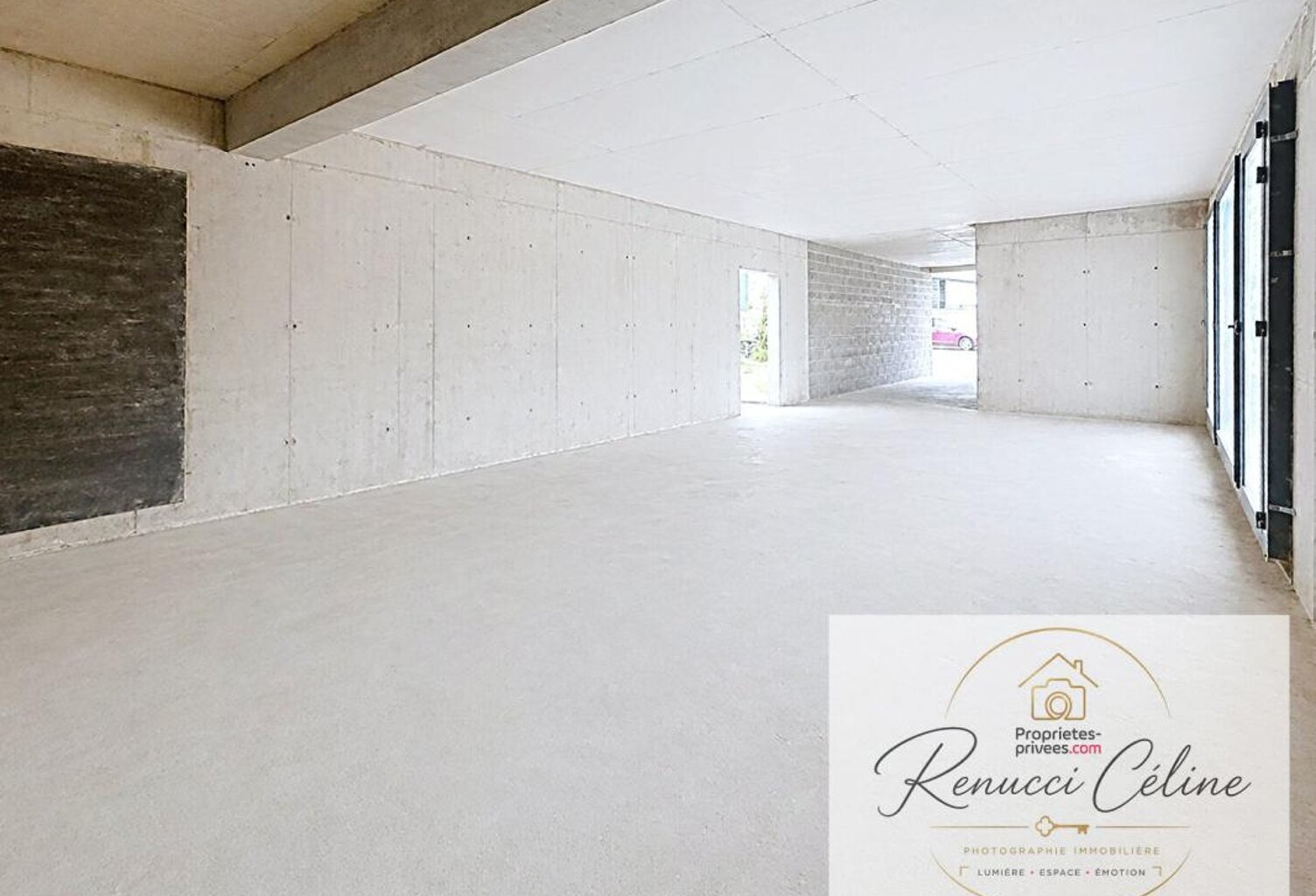 Local  commercial de 57 m² — photo 1