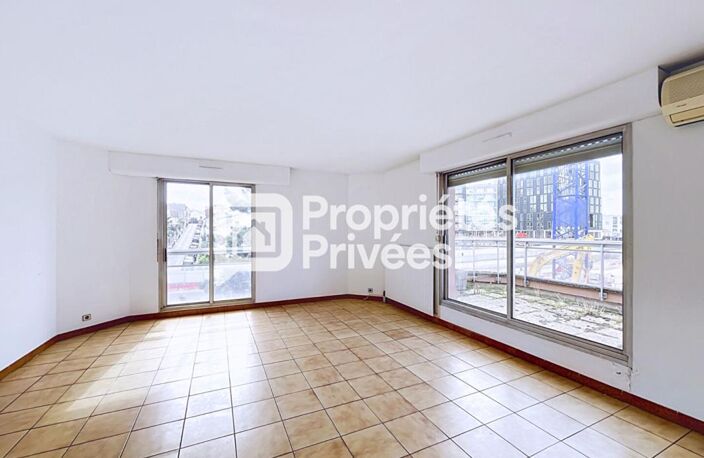Nanterre - Spacieux 3 pièces de 84 m² - Dernier étage - Terrasse de 22 m² -  Box — photo 2