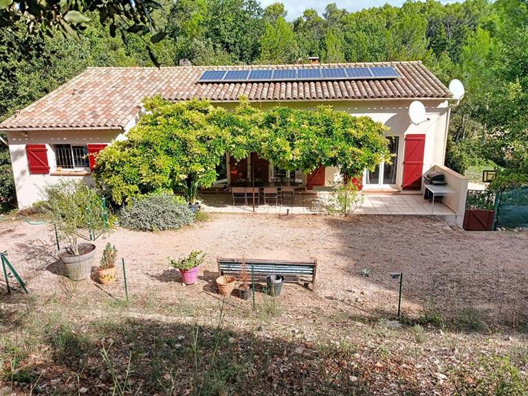 Maison sur 4809m² de terrain avec appartement indépendant et garage - Brignoles — photo 1