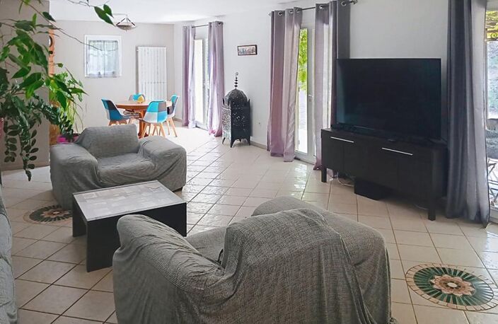 Maison sur 4809m² de terrain avec appartement indépendant et garage - Brignoles — photo 5