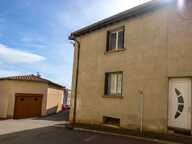 Maison de village fonctionnelle avec deux grands garages — photo 2