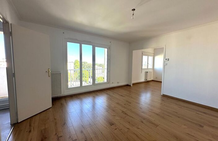 Appartement Nantes 4 pièce(s) 81.64 m2 — photo 2