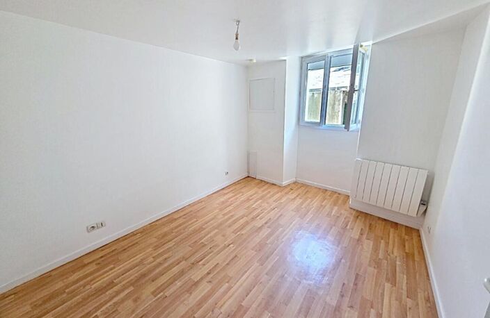 Immeuble Saint Laurent sur Sevre - 2 appartements T2 — photo 2
