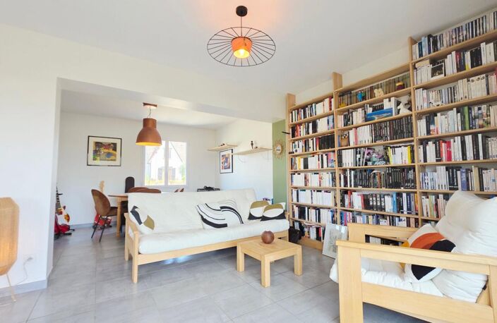 SAINT DOULCHARD MAISON 4 PIECES 3 CHAMBRES JARDIN SOUS-SOL — photo 5