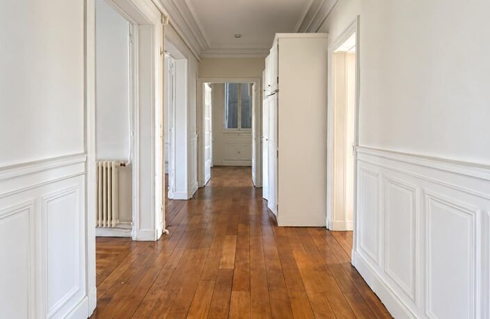 Appartement  4 pièce(s) 104.72 m2 735000 net vendeur honoraires d'agence 15000 — photo 3