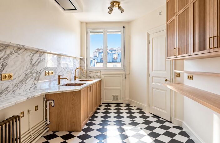 Appartement  4 pièce(s) 104.72 m2 735000 net vendeur honoraires d'agence 15000 — photo 4