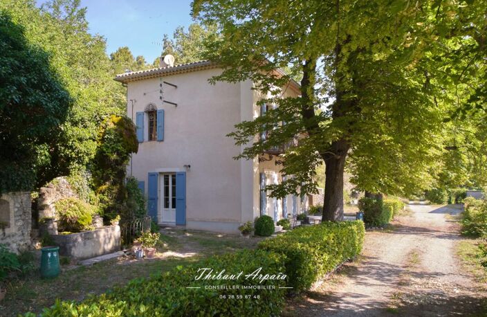 Une propriété où la Provence s'exprime dans toute son authenticité - RIEZ (04500) — photo 4
