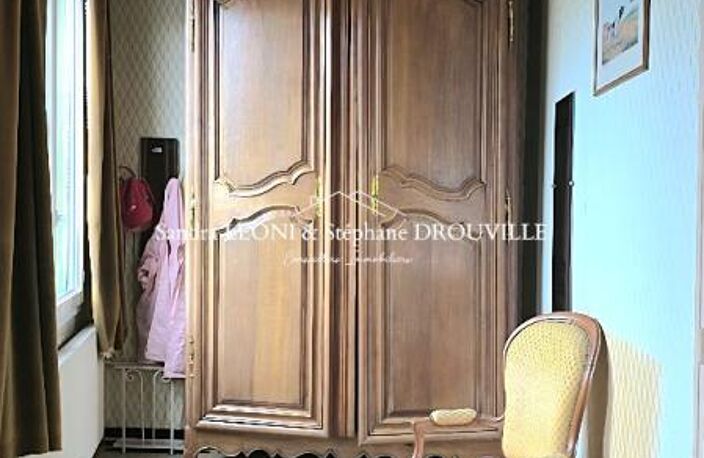 NOGENT LE ROI CHARMANTE MAISON FAMILIALE de 225 m², 6 chambres — photo 3