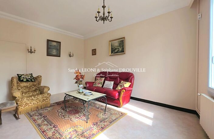 NOGENT LE ROI CHARMANTE MAISON FAMILIALE de 225 m², 6 chambres — photo 5