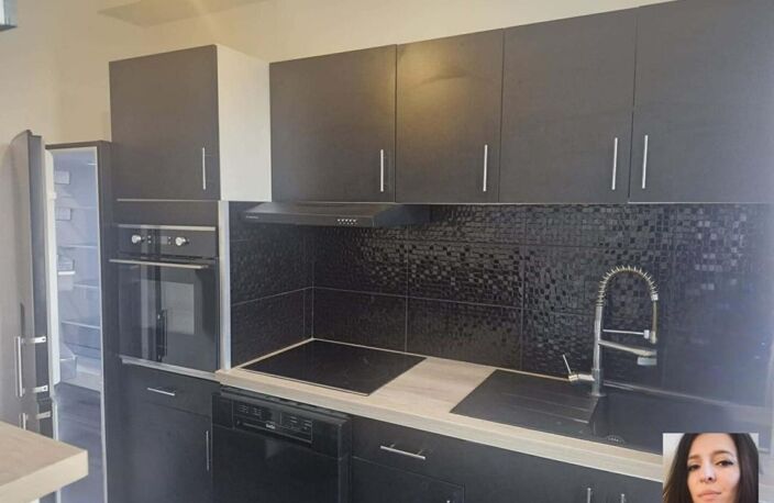 Appartement Vidauban 2 pièce(s) de 78m² entièrement rénové plus comble aménagé d'environ 30m² (80m² au sol) — photo 5