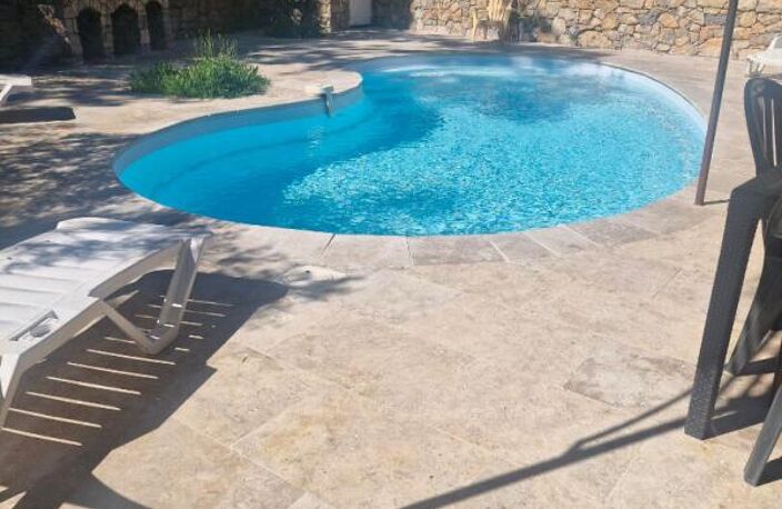Au Thoronet Maison de 2019 7 pièce(s) 167 m2, terrain 600m², piscine-chauffée — photo 2