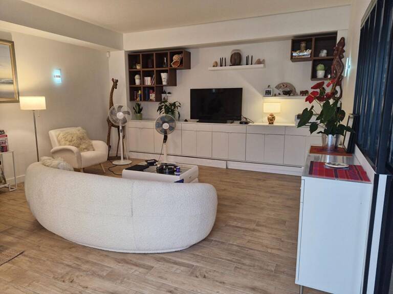 APPARTEMENT T3 ENTIEREMENT RENOVE — photo 1