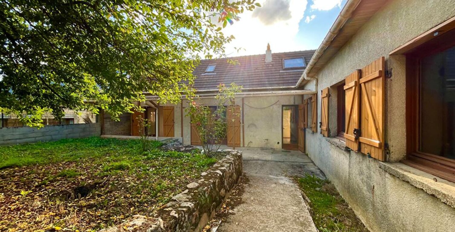 Maison aux portes de NOYON - 6 pièce(s) - 127 m² - Jardin 735m² et Garages — photo 1