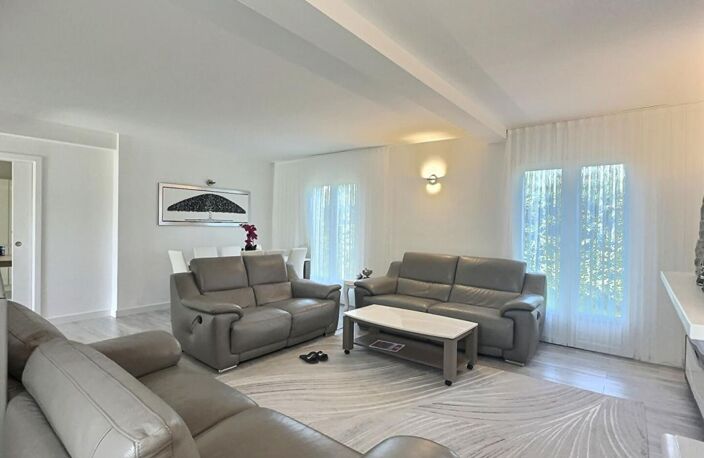 Maison VIDAUBAN de 5 pièce(s) — photo 4