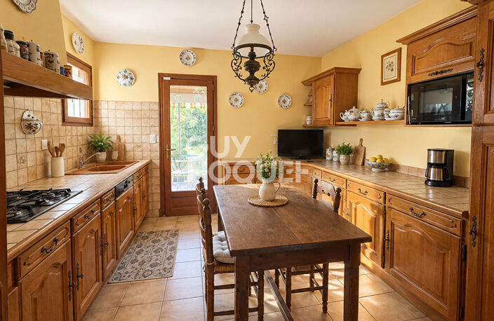 Maison 4 chambres jardin et garage. — photo 3