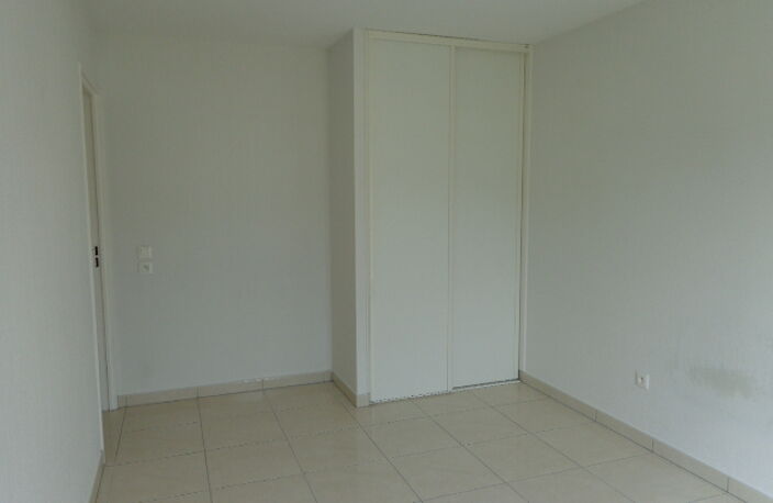 Location appartement 3 pièces 68 m² à Draguignan (83300) — photo 3