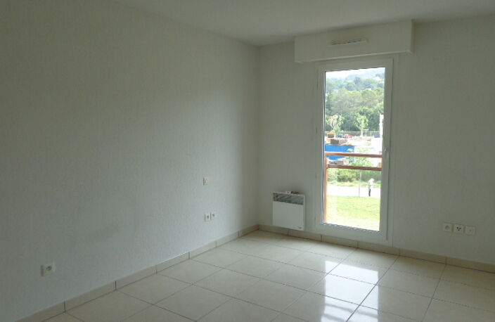 Location appartement 3 pièces 68 m² à Draguignan (83300) — photo 4