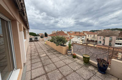 Appartement T4   Dernier étage   Terrasse de 48 m2   Double — photo du bien