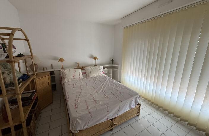 Appartement T4   Dernier étage   Terrasse de 48 m2   Double — photo 5