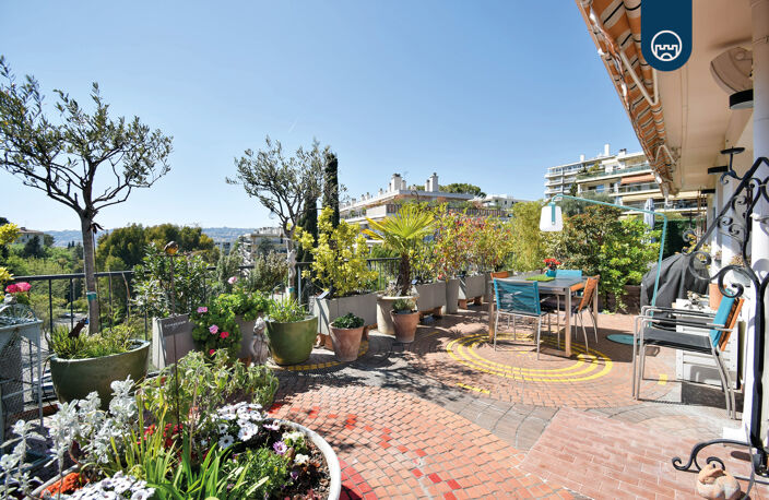 NICE - CIMIEZ - 2P 76M2 TERRASSE 122M2 — photo 2