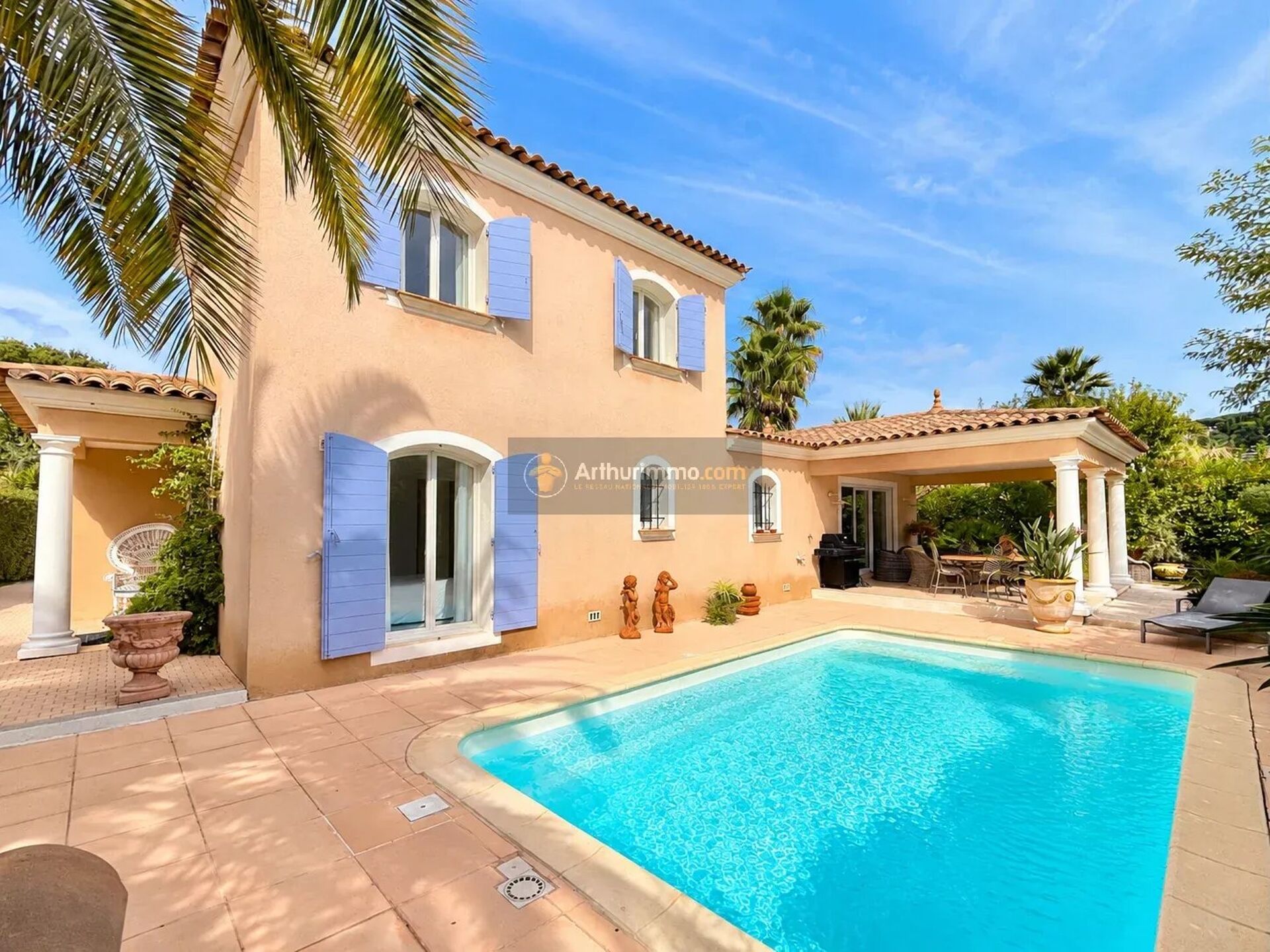Maison 5 pièces 122 m² · à Sainte-Maxime · 122 m² · 910 000 €