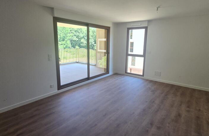 Location appartement 3 pièces 64 m² à Vif (38450) — photo 2