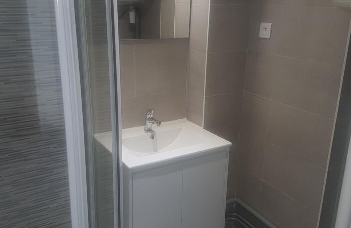 Location appartement 2 pièces 48 m² à Grenoble (38000) — photo 2