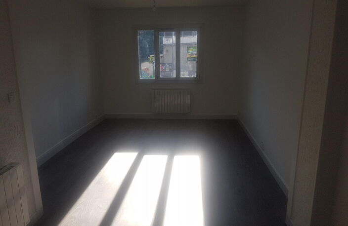 Location appartement 2 pièces 48 m² à Grenoble (38000) — photo 3